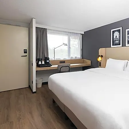 Campanile Nature - 3* Taverny